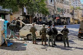 Settlers Storm the Old City of Hebron - Palestine