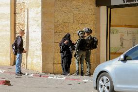 Settlers Storm the Old City of Hebron - Palestine