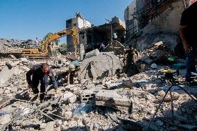 30 Killed In Israeli Strike Near Hospital - Beirut