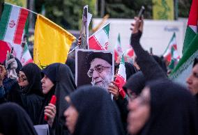 Commemorating Killed Hamas Leader, Sinwar In Tehran