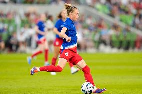 CALCIO - Amichevole - USA Women vs Iceland Women