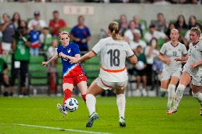 CALCIO - Amichevole - USA Women vs Iceland Women