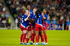 CALCIO - Amichevole - USA Women vs Iceland Women