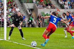 CALCIO - Amichevole - USA Women vs Iceland Women