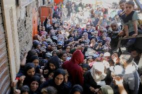 Palestinians Suffer From Acute Food Insecurity - Gaza