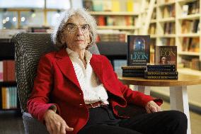 Writer Donna Leon