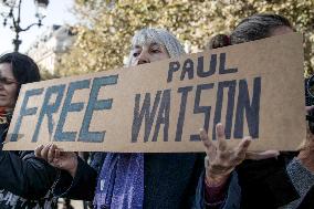 Free Paul Watson Protest - Paris