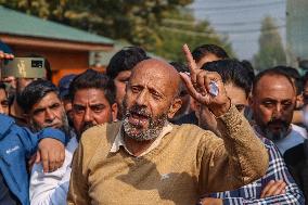 Engineer Rashid Stages Protest In Srinagar