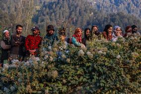 Funeral Of Indian Army Potter