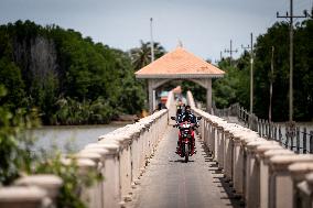 Daily Life In Narathiwat