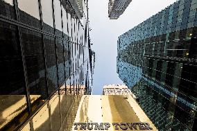 Trump Tower On 5th Avenue In Manhattan New York City