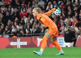 England v Germany - Women's International Friendly