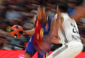 FC Barcelona v LDLC Asvel Villeurbanne - Turkish Airlines EuroLeague