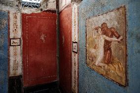 Tiny House With Erotic Frescoes Uncovered - Pompeii