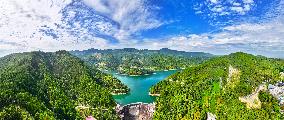 Mingyue Lake Scenery in Chongqing