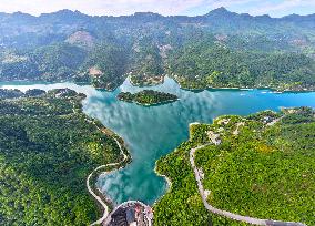 Mingyue Lake Scenery in Chongqing