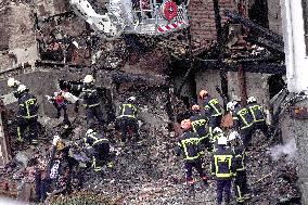 Building collapses after explosion in Santander - Spain