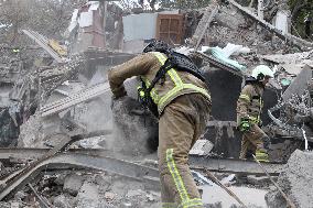 Aftermath of Russian shelling of Dnipros Novokadatskyi district