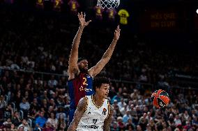 FC Barcelona v LDLC Asvel Villeurbanne - Turkish Airlines EuroLeague