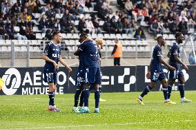 Football match Paris FC - Grenoble - Paris