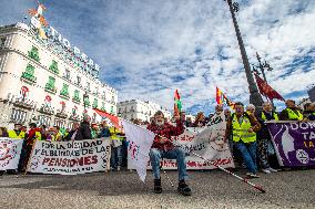 Demonstration In Madrid To Guarantee Decent Public Pensions