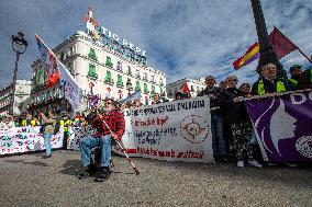 Demonstration In Madrid To Guarantee Decent Public Pensions