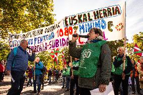 Demonstration In Madrid To Guarantee Decent Public Pensions