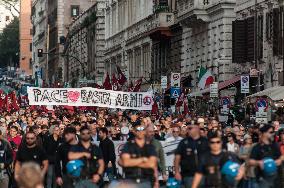 Demonstration Italy Repudiates War