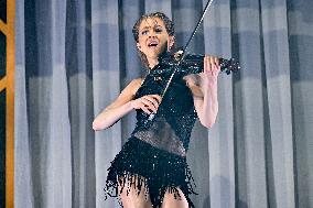 Lindsey Stirling Live In Lyon