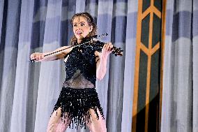 Lindsey Stirling Live In Lyon