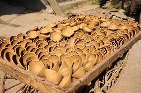 Indian Potters Make Earthen Lamps Ahead Of Diwali Festival - Ajmer