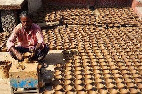 Indian Potters Make Earthen Lamps Ahead Of Diwali Festival - Ajmer