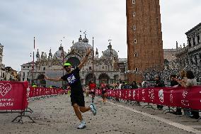 ATLETICA - Maratona - 38^ Wizz Air Venicemarathon