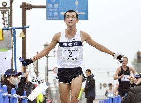 Athletics: Japanese race walker Kawano sets 35-km world record