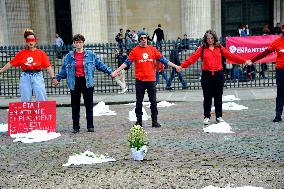 Protest against violence against children and teenagers - Paris