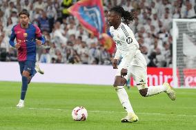 Real Madrid CF v FC Barcelona - Madrid