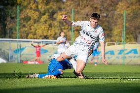 Hutnik Krakow v Olimpia Elblag - Betclic 2 Liga