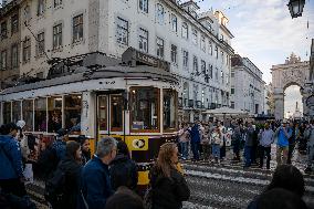 Daily Life In Lisbon