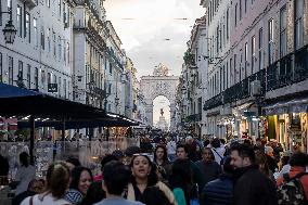 Daily Life In Lisbon