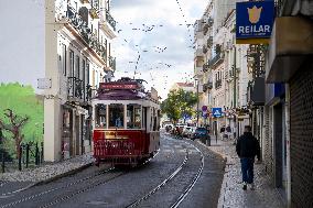 Daily Life In Lisbon