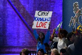 US Vice President Kamal Harris Rallies in Philadelphia, PA