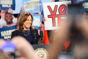 US Vice President Kamal Harris Rallies in Philadelphia, PA