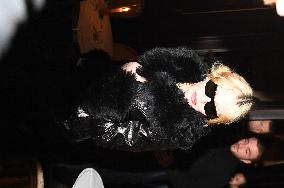 Madonna At Le Square Trousseau Restaurant - Paris