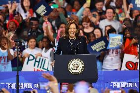 Kamala Harris Holds A Campaign Rally - Philadelphia