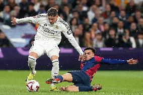 La Liga - Real Madrid v Barcelona