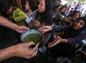 Palestinians Suffer From Acute Food Insecurity - Gaza