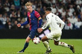 La Liga - Real Madrid v Barcelona