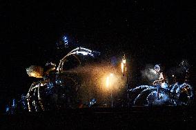 Toulouse: Finale Of The Street Show Of Giants Machines By Delarozire Art Compagny