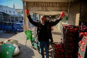 Manufacture Of Pomegranate Molasses And Drinks - Syria