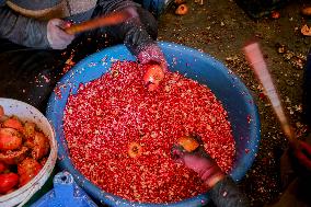 Manufacture Of Pomegranate Molasses And Drinks - Syria